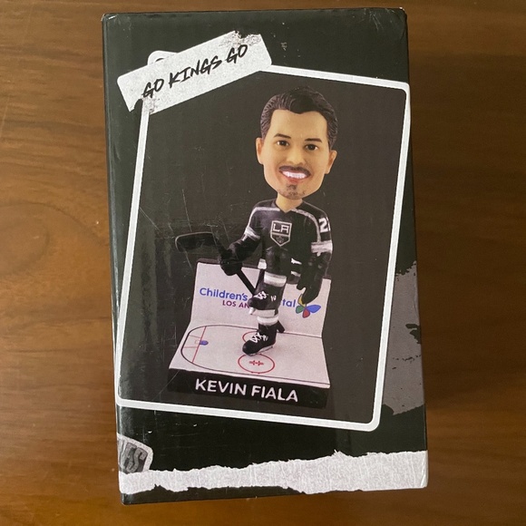 LA KINGS KEVIN FIALA COLLECTOR'S SERIES MINI BOBBLEHEAD 4" NHL HOCKEY - Picture 1 of 3